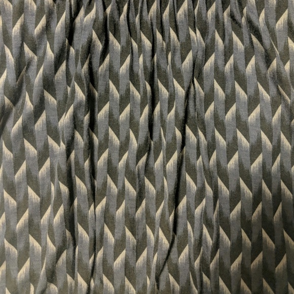 Express Keyhole Top - Picture 4 of 5